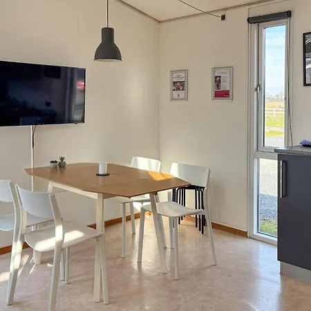 度假居 2 Bedroom Cozy In *