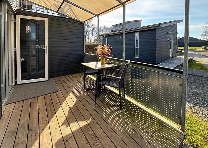 2 Bedroom Cozy In