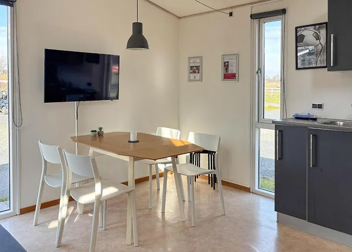 度假居 2 Bedroom Cozy In *